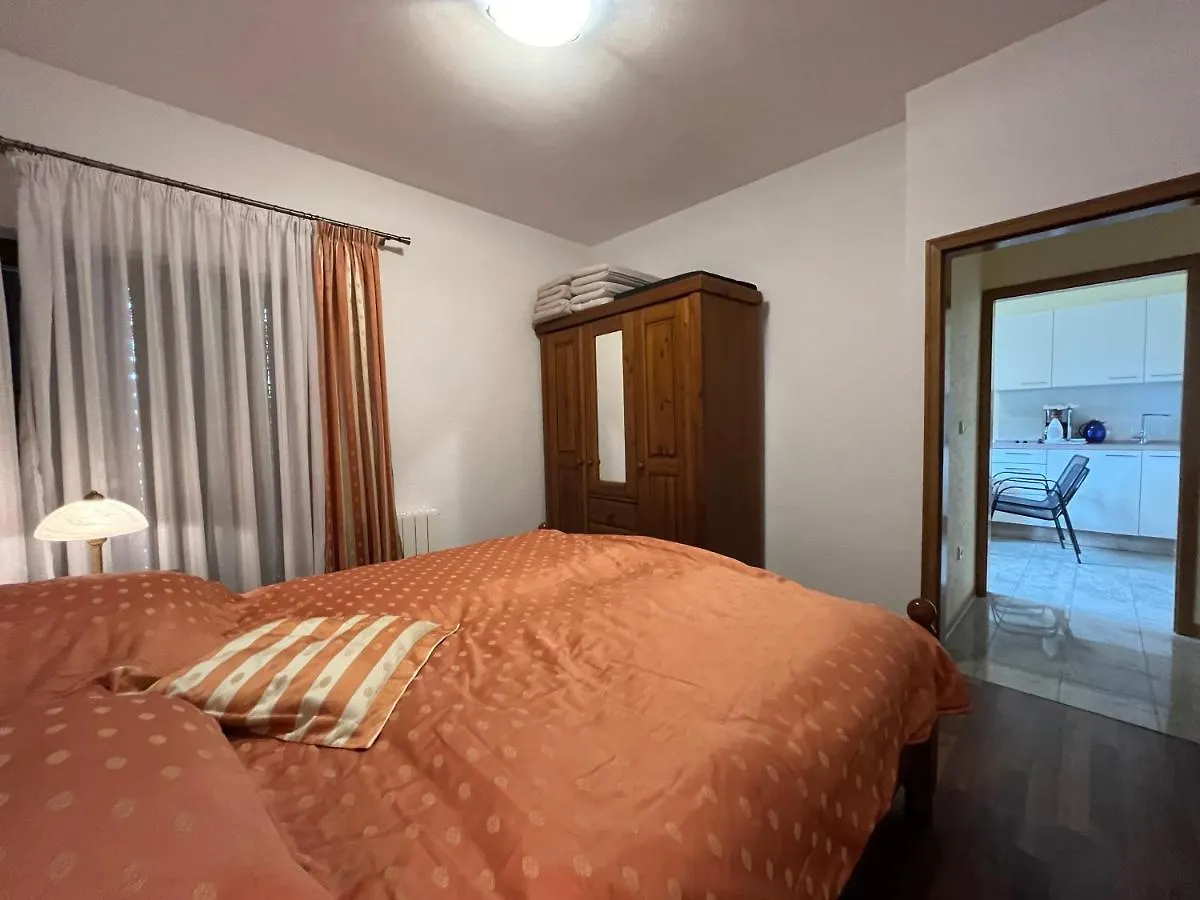 Holiday Apartments Sonne Ρόβινι