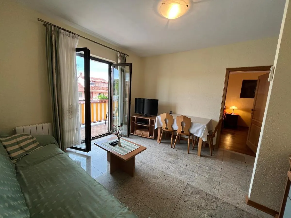 Holiday Apartments Sonne Rovigno 0*,  Croazia