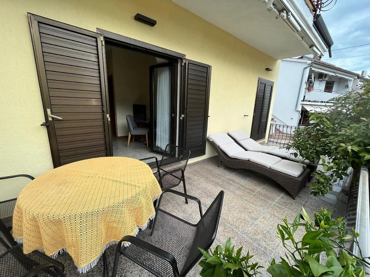 Holiday Apartments Sonne Rovinj Croatia